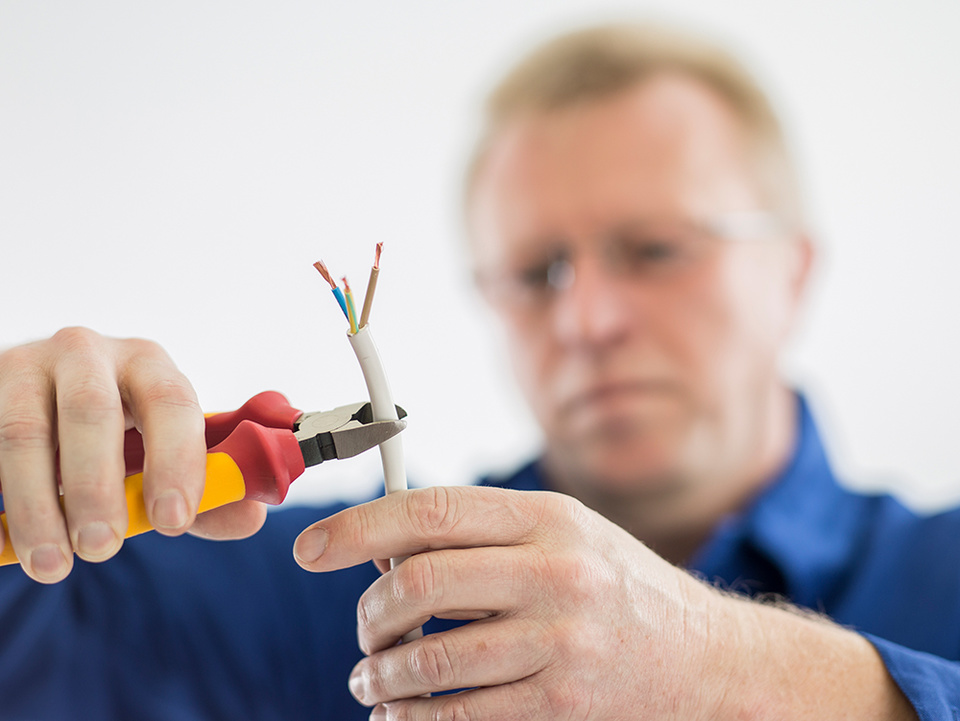 C F021729 bei Polster Elektrotechnik in Möhrendorf